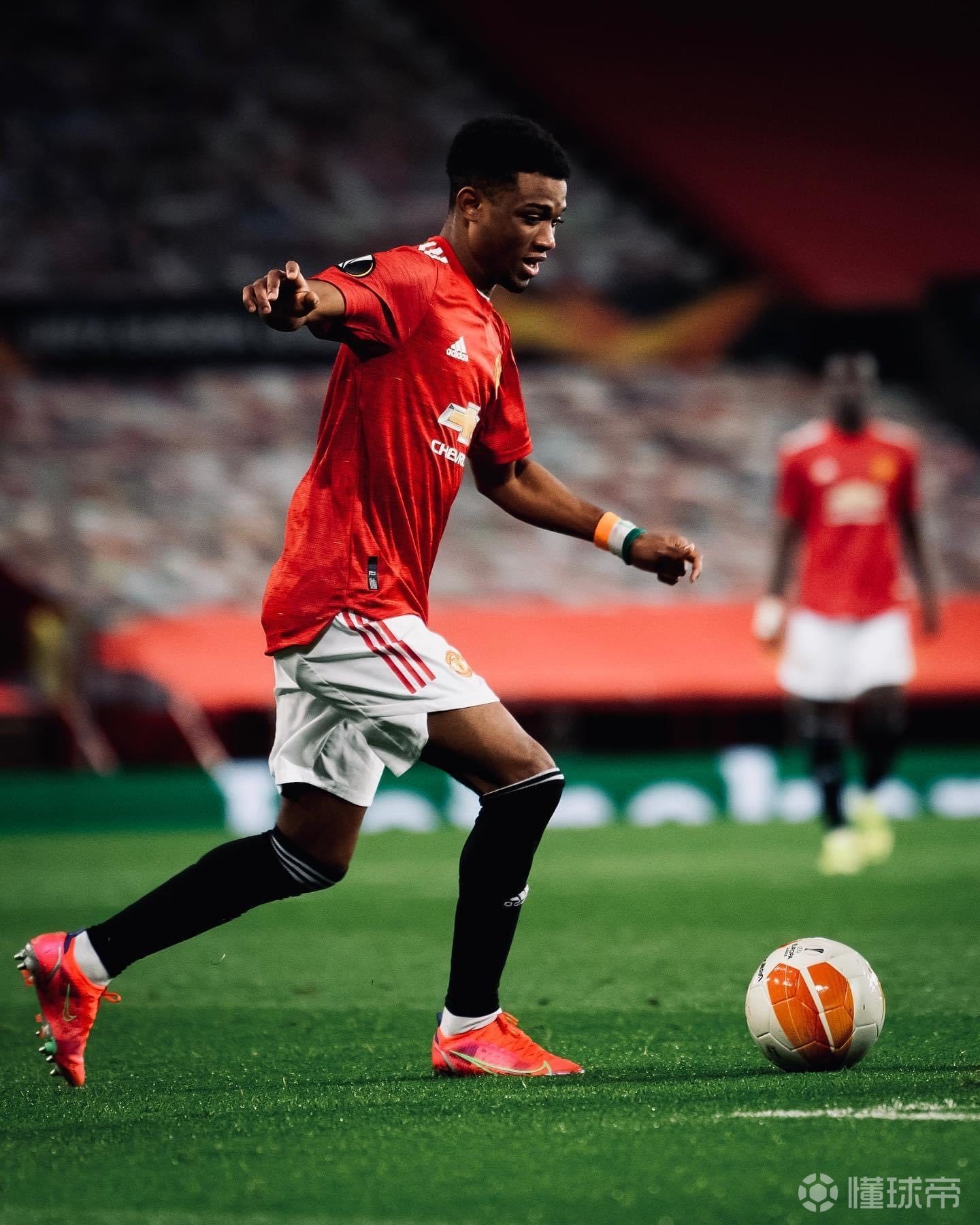 包含赛前欧联焦点战，皇家社会回应争议，更衣室稳定，医务组通报恢复的词条