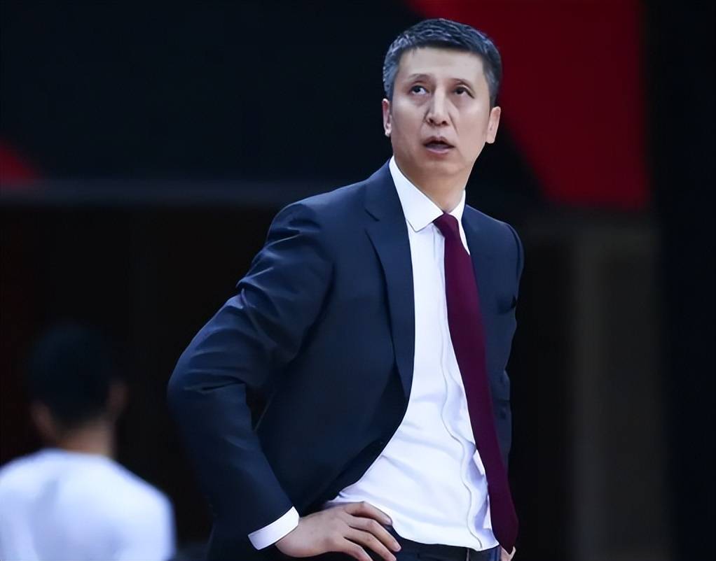 pm体育官方入口重磅！西汉姆今晚遗憾出局窗口期里昂调整名单以备亚冠，浓眉哥在热火比赛中爆冷(穆里尼奥加盟西汉姆联)