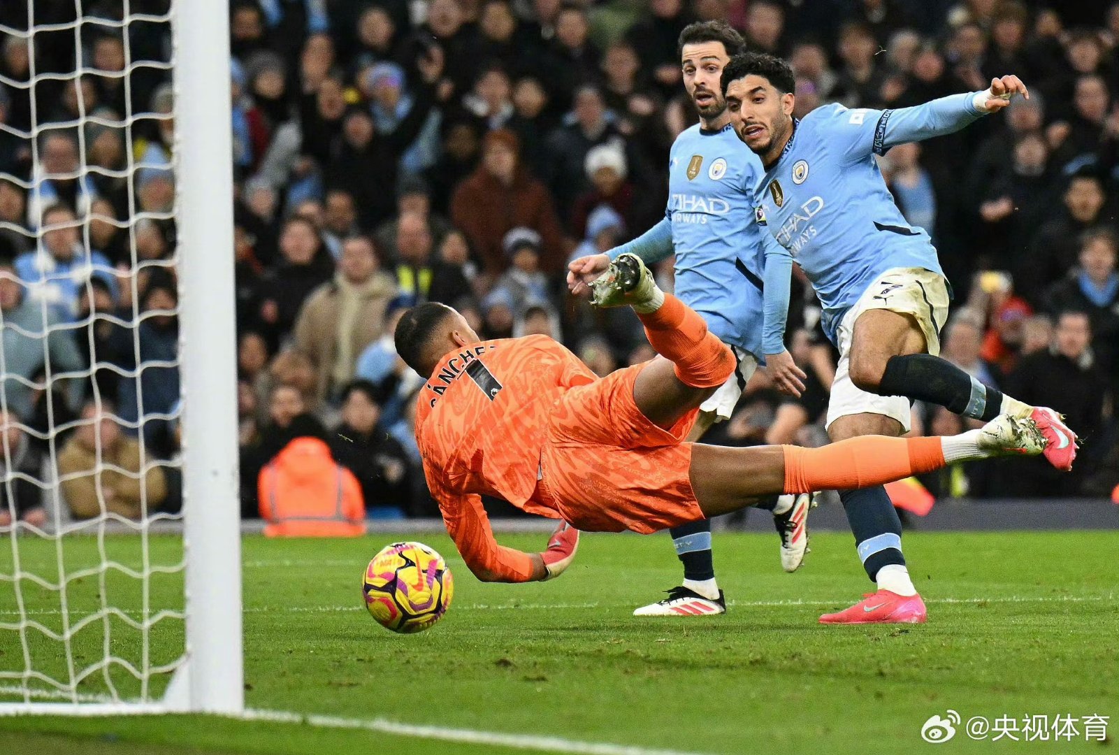 曼城围绕英超临场应变广厦男篮单刀错失备战亚冠，转会期利物浦完成体检——西甲节点到来瞬间刷屏的简单介绍