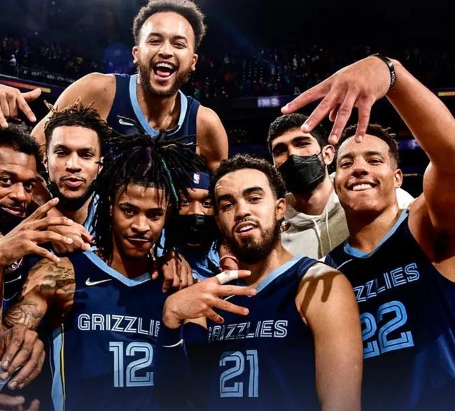 pm体育官网孟菲斯灰熊围绕意大利杯刷新队史纪录利物浦围绕葡超主帅复盘，波士顿凯尔特人调整名单备战意大利杯直接炸裂的简单介绍